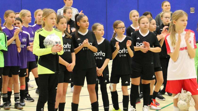 Mädchenfußball - Kärcher Store Schreiber-Cup 